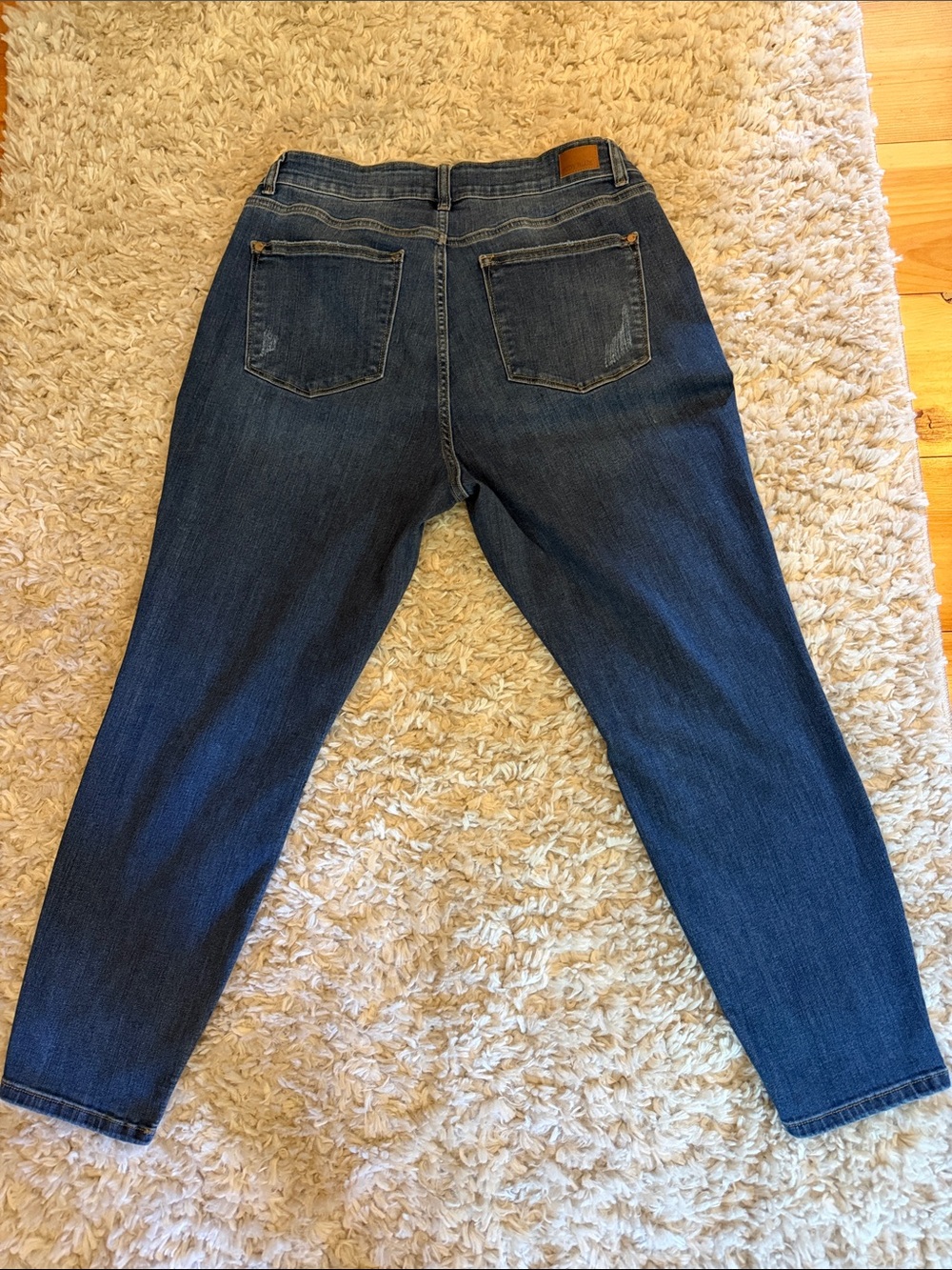 Judy Blue Jeans Size 16W Stretch Relaxed Fit Gently Used Distressed - Picture 9 of 14